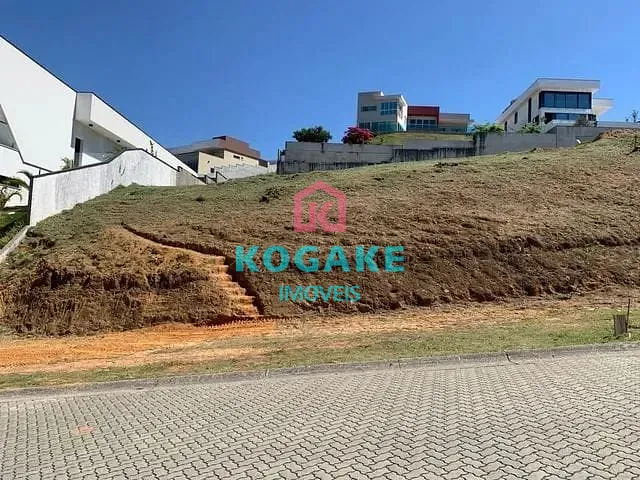 Terreno com 900m², à venda, no bairro Condomínio Reserva do Paratehy em São José dos Campos
