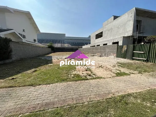 Terreno com 555m², à venda, no bairro Condomínio Loteamento Reserva das Figueiras em São José dos Campos