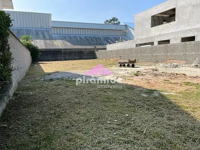 Terreno com 555m², à venda, no bairro Condomínio Loteamento Reserva das Figueiras em São José dos Campos
