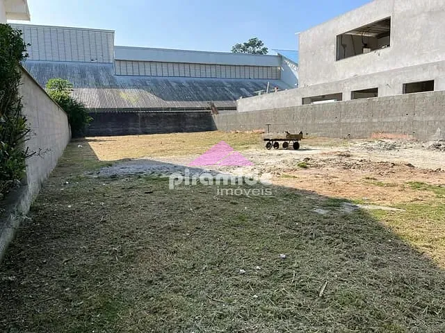 Terreno com 555m², à venda, no bairro Condomínio Loteamento Reserva das Figueiras em São José dos Campos