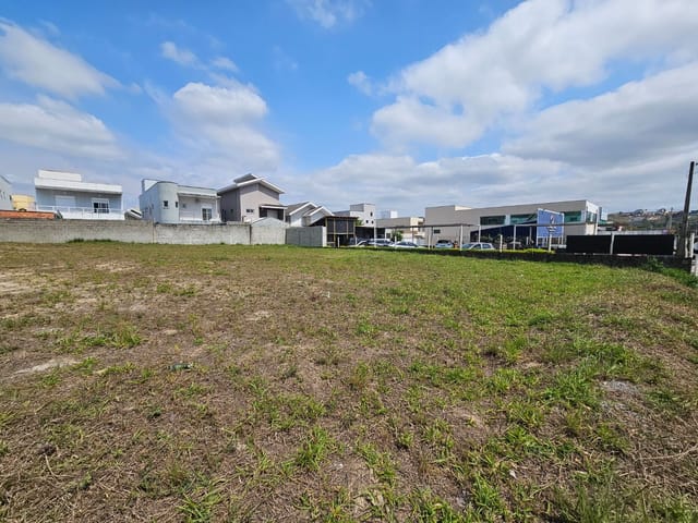 Terreno com 525m², para alugar, no bairro Urbanova em São José dos Campos