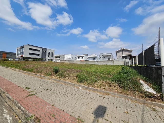 Terreno com 525m², para alugar, no bairro Urbanova em São José dos Campos
