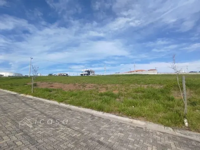 Terreno com 360m², à venda, no bairro Jardim Maria Cândida em Caçapava