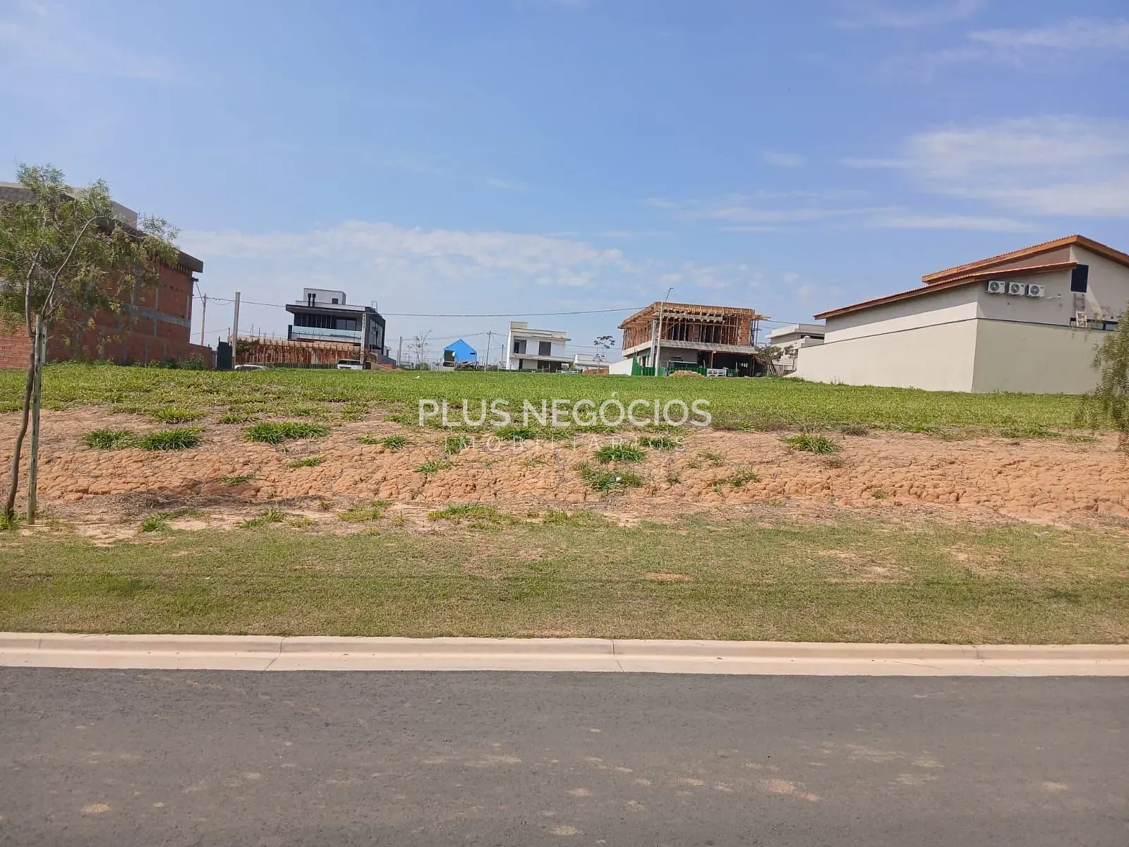 Terreno, 300 m² - Foto 2