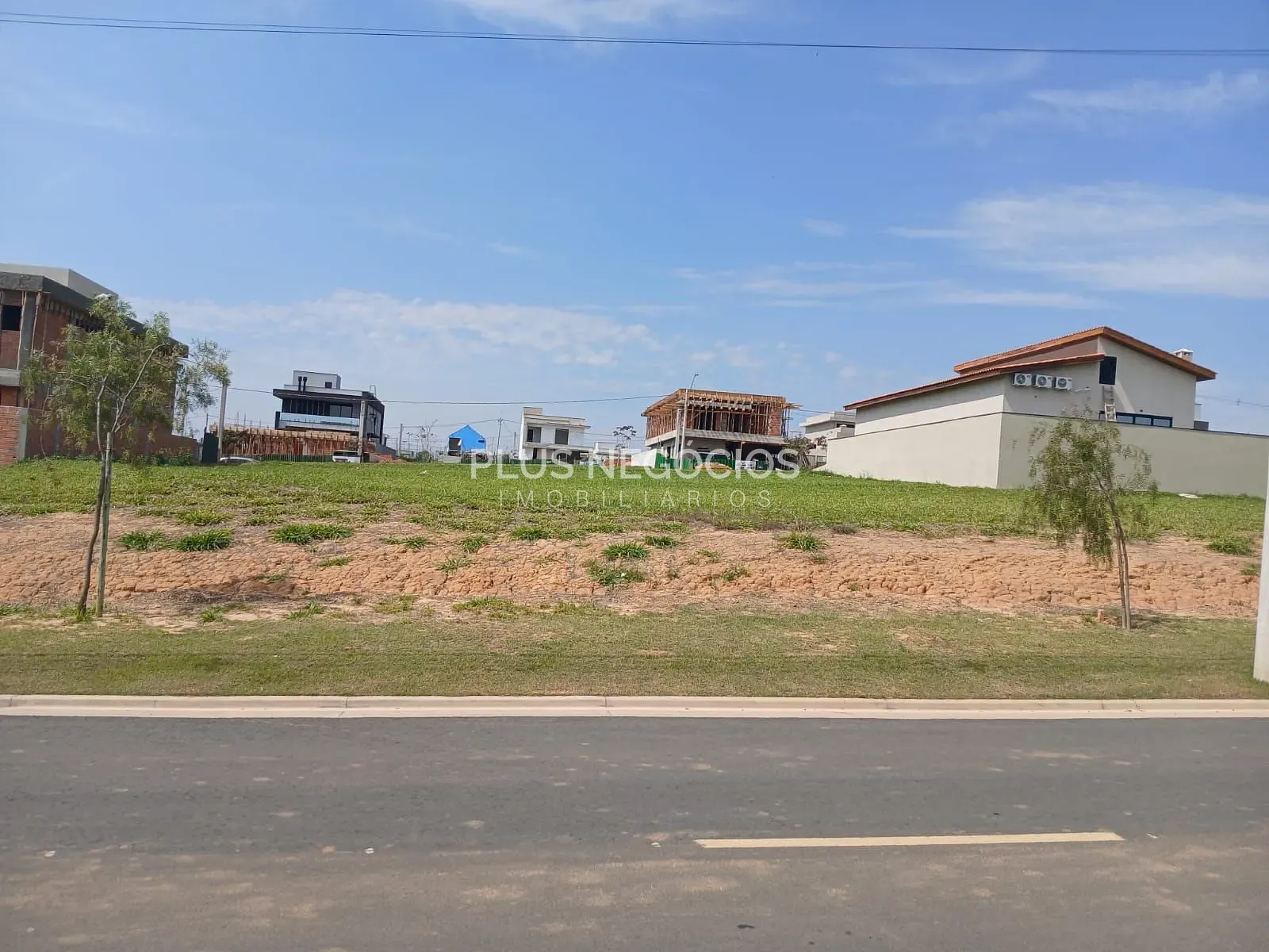 Terreno, 300 m² - Foto 1