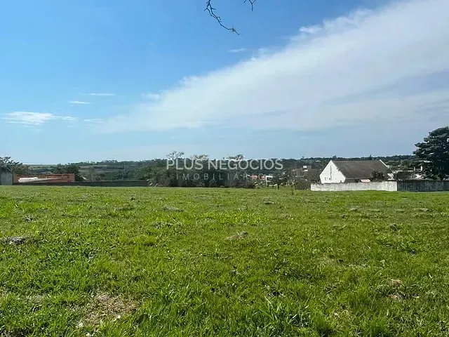 Terreno com 1000m², à venda, no bairro VILLAGE SAINT CHARBEL em Araçoiaba da Serra