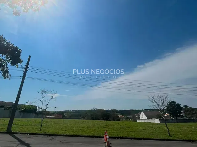 Terreno com 1000m², à venda, no bairro VILLAGE SAINT CHARBEL em Araçoiaba da Serra