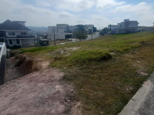 Terreno com 473m², à venda, no bairro Condomínio Residencial Jaguary em São José dos Campos