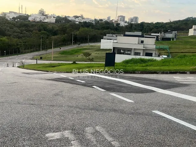 Terreno com 564m², à venda, no bairro Além Ponte em Sorocaba