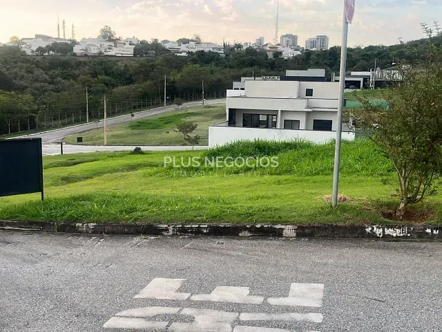 Terreno com 564m², à venda, no bairro Além Ponte em Sorocaba