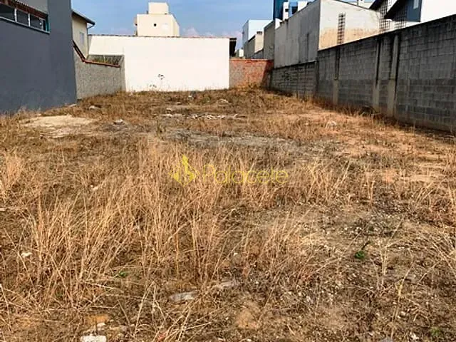 Terreno com 556m², à venda, no bairro Parque das Nações em Pindamonhangaba