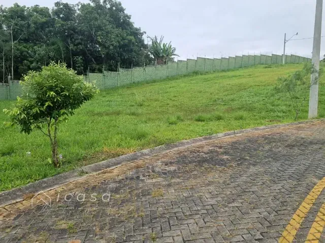 Terreno com 347m², à venda, no bairro Chácara São Félix em Taubaté