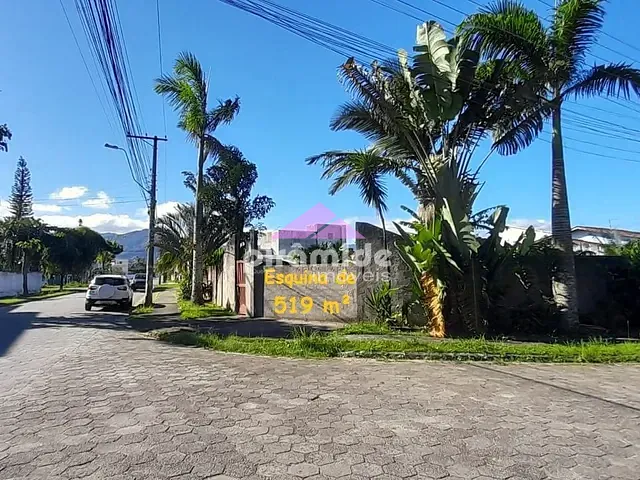 Terreno com 519m², à venda, no bairro Pontal de Santa Marina em Caraguatatuba
