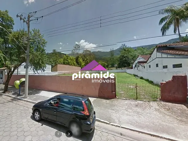 Terreno com 1048m², à venda, no bairro Centro em São Francisco Xavier