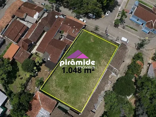 Terreno com 1048m², à venda, no bairro Centro em São Francisco Xavier