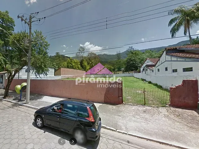Terreno com 1048m², à venda, no bairro Centro em São Francisco Xavier