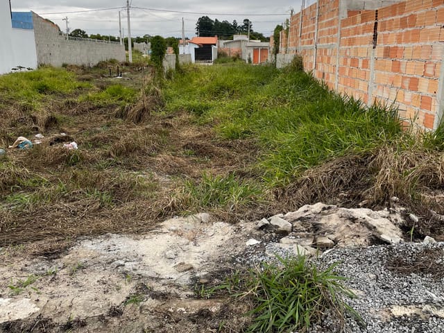 Terreno com 125m², à venda, no bairro Residencial e Comercial Portal dos Eucaliptos em Pindamonhangaba