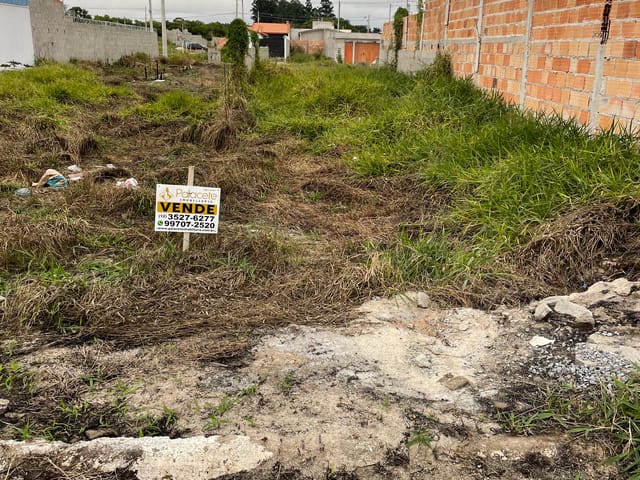Terreno com 125m², à venda, no bairro Residencial e Comercial Portal dos Eucaliptos em Pindamonhangaba