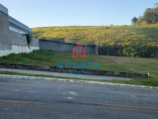 Terreno com 383m², à venda, no bairro Condomínio Residencial Mantiqueira em São José dos Campos
