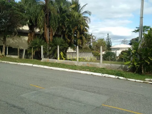Terreno com 1220m², à venda, no bairro Socorro em Pindamonhangaba