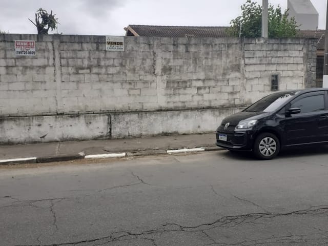 Terreno com 527m², à venda, no bairro Ipiranga em Pindamonhangaba