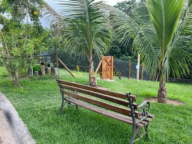 Terreno com 140m², à venda, no bairro Centro em Tremembé