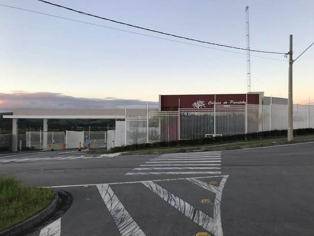 Terreno com 1180m², à venda, no bairro Condomínio Residencial Colinas do Paratehy em São José dos Campos