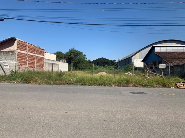Terreno com 1770m², à venda, no bairro Jardim Eloyna em Pindamonhangaba