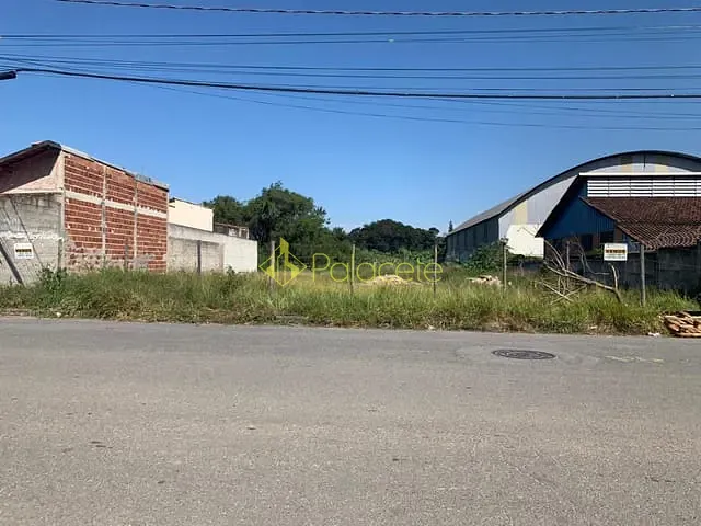 Terreno com 1770m², à venda, no bairro Jardim Eloyna em Pindamonhangaba