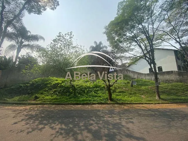 Terreno com 562m², à venda, no bairro Adalgisa em Osasco