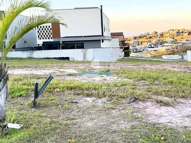 Terreno com 902m², à venda, no bairro Condomínio Residencial Monaco em São José dos Campos