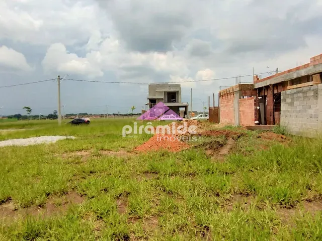 Terreno com 250m², à venda, no bairro Eugênio de Mello em São José dos Campos