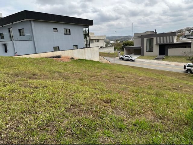 Terreno com 451m², à venda, no bairro Condomínio Residencial Monaco em São José dos Campos