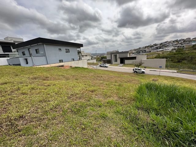 Terreno com 451m², à venda, no bairro Condomínio Residencial Monaco em São José dos Campos