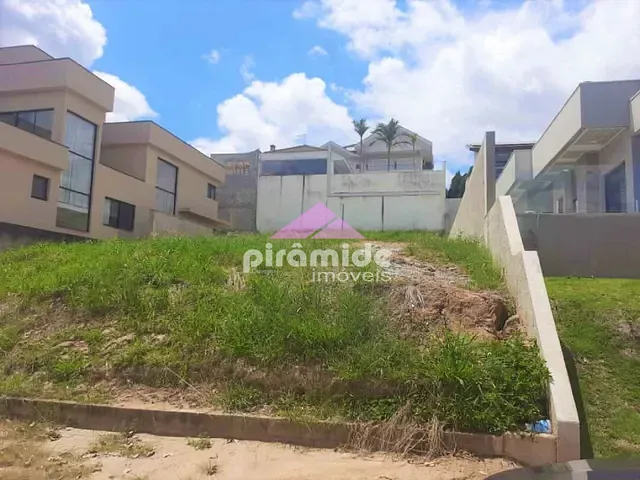 Terreno com 450m², à venda, no bairro Urbanova em São José dos Campos