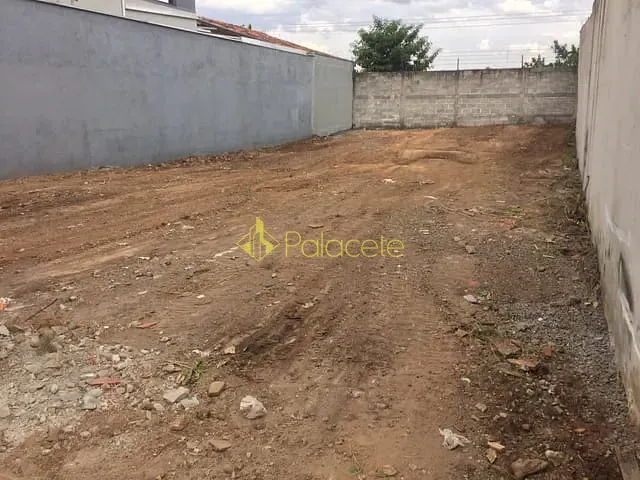 Terreno com 250m², à venda, no bairro Jardim Yassuda em Pindamonhangaba