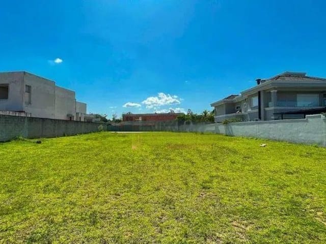 Terreno com 1200m², à venda, no bairro Condomínio Chácara Serimbura em São José dos Campos