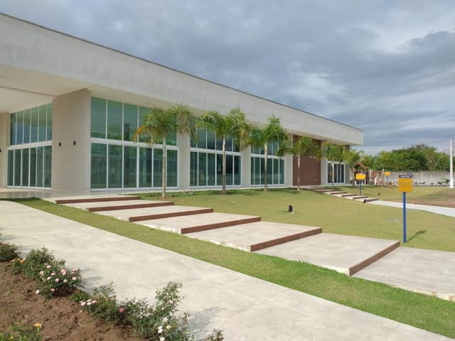 Terreno com 300m², à venda, no bairro Centro em Potim