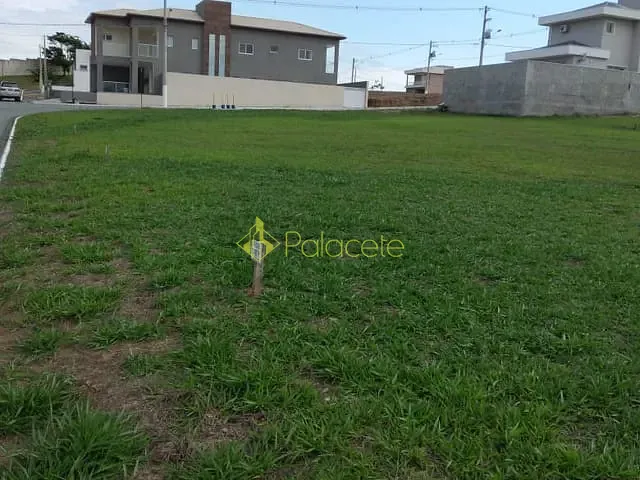 Terreno com 300m², à venda, no bairro Centro em Potim