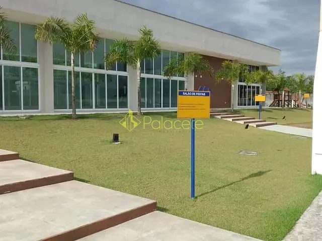 Terreno com 300m², à venda, no bairro Centro em Potim