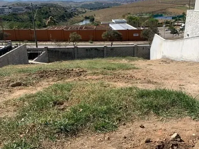Terreno com 547m², à venda, no bairro Condomínio Residencial Alphaville em São José dos Campos