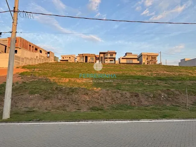 Terreno com 336m², à venda, no bairro Loteamento Terras Alpha São José dos Campos em São José dos Campos