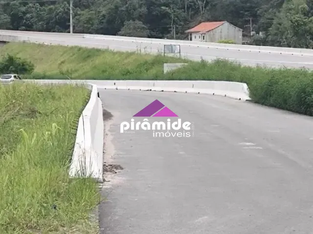 Terreno com 723m², à venda, no bairro Jaraguá em São Sebastião