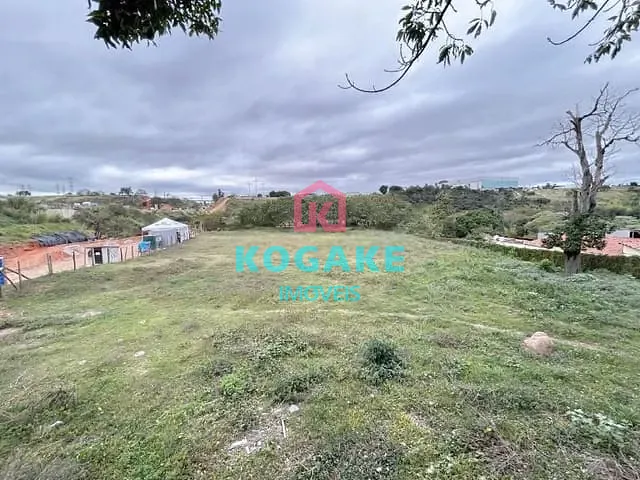 Terreno com 3300m², à venda, no bairro Jardim da Granja em São José dos Campos