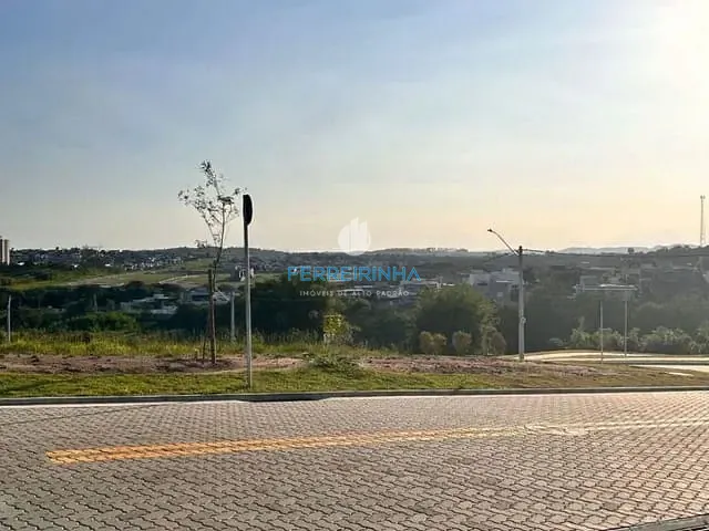 Terreno com 332m², à venda, no bairro Loteamento Terras Alpha São José dos Campos em São José dos Campos