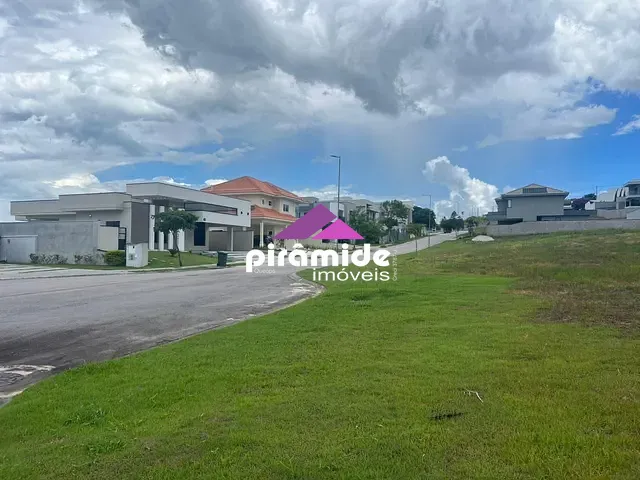 Terreno com 895m², à venda, no bairro Urbanova em São José dos Campos