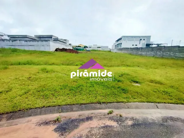Terreno com 895m², à venda, no bairro Urbanova em São José dos Campos