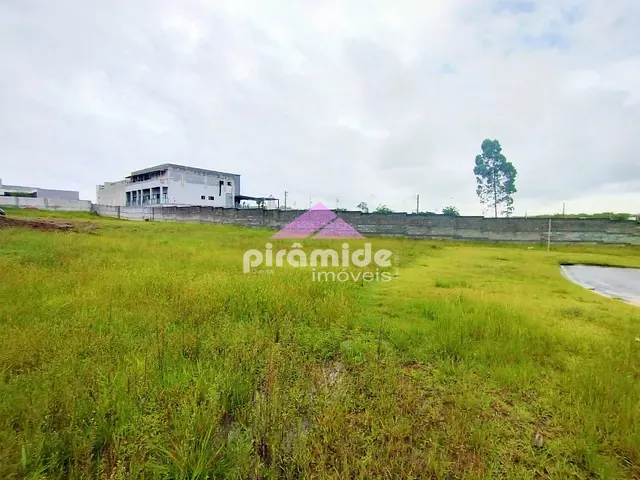 Terreno com 895m², à venda, no bairro Urbanova em São José dos Campos