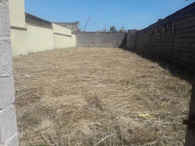 Terreno com 300m², à venda, no bairro Jardim Ana Rosa em Taubaté