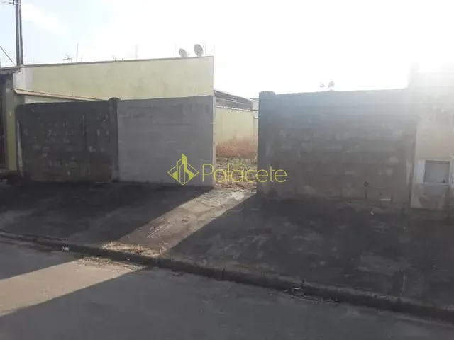 Terreno com 300m², à venda, no bairro Jardim Ana Rosa em Taubaté